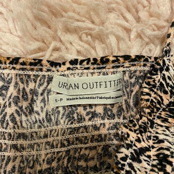 Urban Outfitters Cheetah Tank - Picture 3 of 3